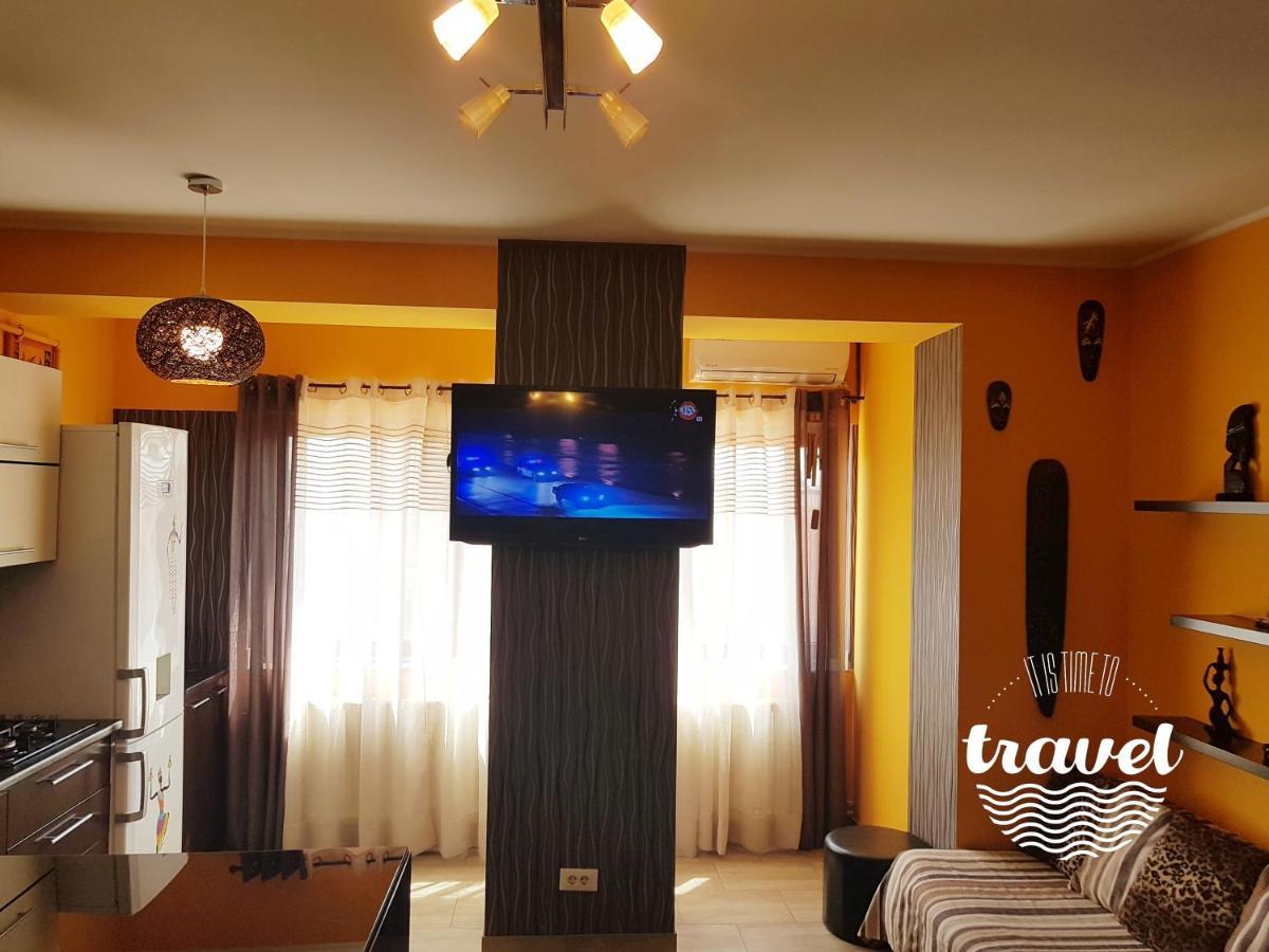 Апартаменти Yvo Lioness & Mamaia Nord Неводарі Екстер'єр фото